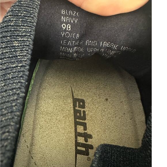 Earth Blaze Blue Knit and Leather Causal Comfort Sneaker, Size 9 - Picture 6 of 6